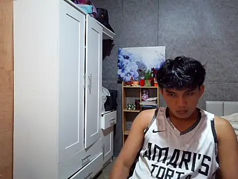 marksurelyhard online show from May 2026 04:53:02 AM