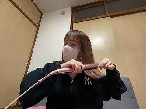 airi-ai0302 online show from May 2026 05:09:01 PM