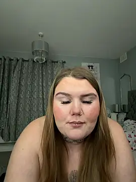 Snapshot of BeeMay22 chatting on March 2026 10:48:01 PM BeeMay22 online show from March 2026 10:48:01 PM