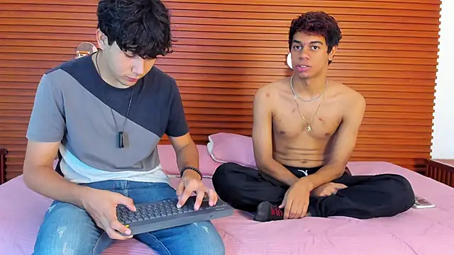 peakk twiinns online show from March 2026 11:28:02 AM