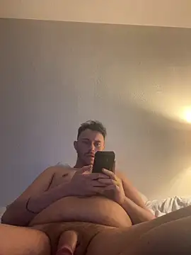 Snapshot of TallHungandCloudy69 chatting on March 2026 01:45:01 AM TallHungandCloudy69 online show from March 2026 01:45:01 AM