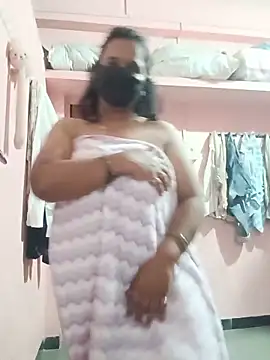Miss-Dolly07 online show from June 2026 01:31:02 PM
