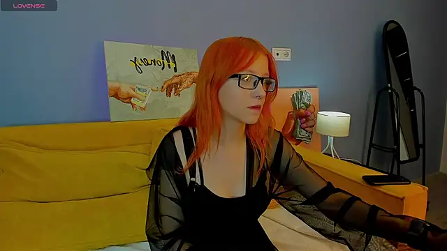 Emma Dusk online show from March 2026 09:02:01 AM