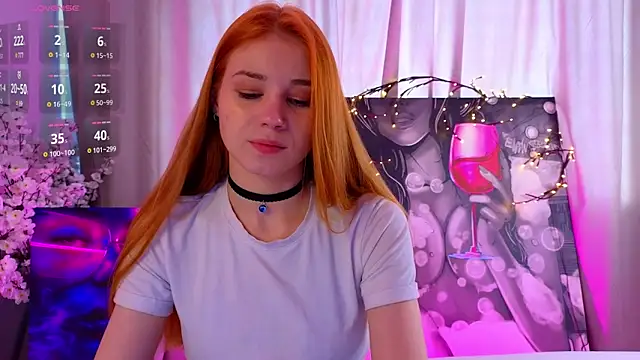 Snapshot of AmyLindsey chatting on April 2026 08:12:02 AM AmyLindsey online show from April 2026 08:12:02 AM