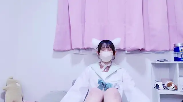 Snapshot of EMIRI_0426 chatting on April 2026 03:02:01 PM EMIRI 0426 online show from April 2026 03:02:01 PM