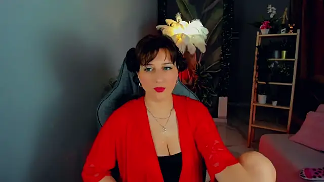EmmaWheelers online show from May 2026 03:28:01 PM