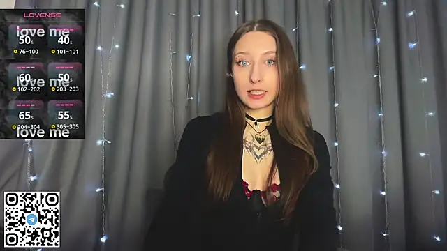 Emma Willson online show from April 2026 12:03:01 PM