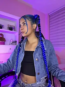 Franchezcaa  online show from March 2026 12:54:01 PM