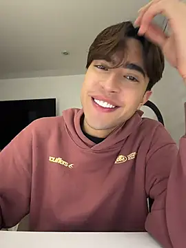 MatthewMoore  online show from April 2026 04:12:01 AM