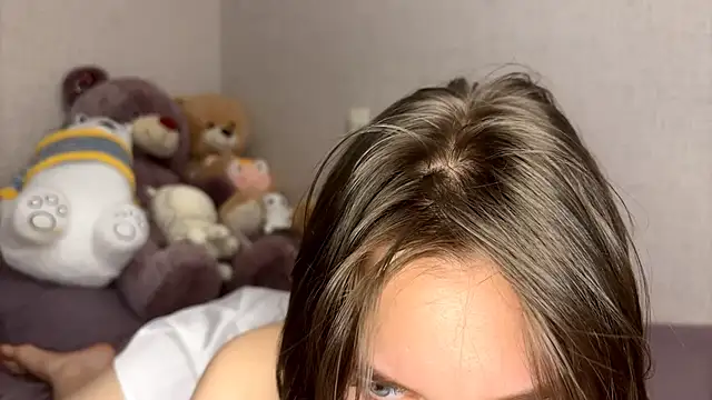 YangReifer online show from April 2026 09:50:02 PM