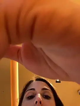 sweetwanda online show from April 2026 08:50:01 PM