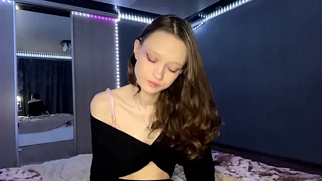 HousedMud online show from May 2026 08:03:02 PM