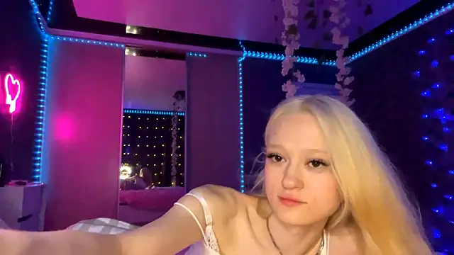 HousedMud online show from July 2026 08:33:01 PM
