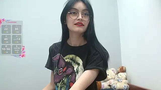 Snapshot of naomi_unu chatting on July 2026 02:15:01 PM naomi unu online show from July 2026 02:15:01 PM