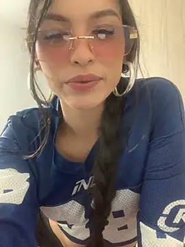 Snapshot of SweetCherry__ chatting on April 2026 09:31:02 PM SweetCherry online show from April 2026 09:31:02 PM