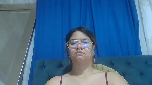 Jiwon Han online show from April 2026 11:55:02 PM