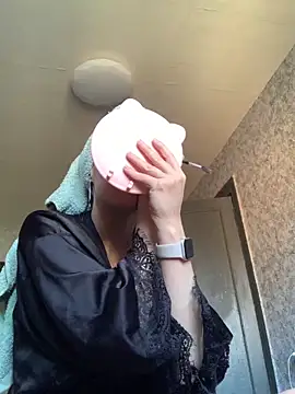 Im Phoenix  online show from March 2026 06:31:02 AM