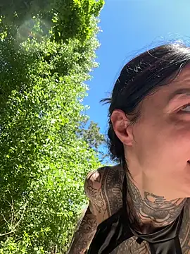 Snapshot of SkinnyLilly chatting on May 2026 12:13:01 PM SkinnyLilly online show from May 2026 12:13:01 PM