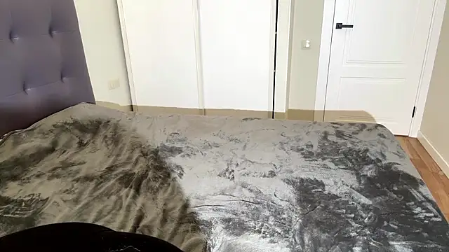 willowdrip online show from March 2026 12:44:01 PM