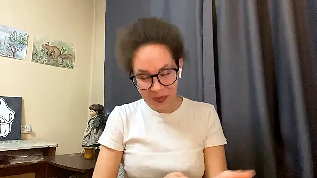 Snapshot of Selena_blom chatting on March 2026 12:55:01 PM Selena blom online show from March 2026 12:55:01 PM