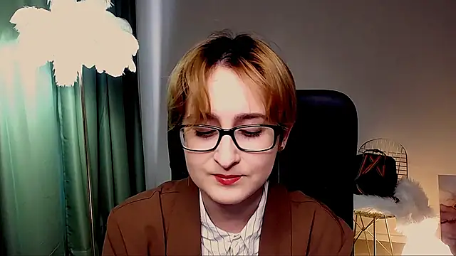 LixeLuna online show from May 2026 06:32:01 AM