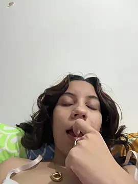 Nicole Cute04 online show from April 2026 04:38:01 AM
