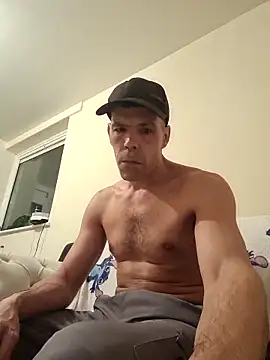 hulllad40 online show from March 2026 08:15:02 PM