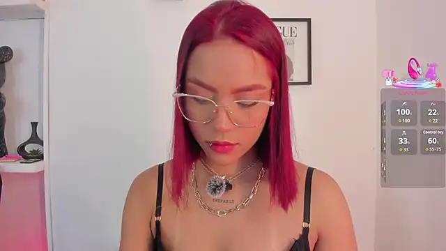 Im Scarlett  online show from March 2026 06:05:02 PM