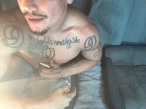 Donkie909 online show from March 2026 07:39:01 PM