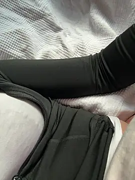 lena-smile683 online show from April 2026 05:41:02 PM