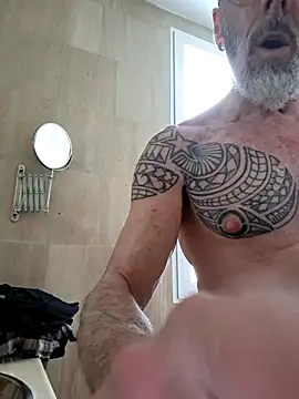 XXX666HEIL online show from April 2026 12:44:02 PM