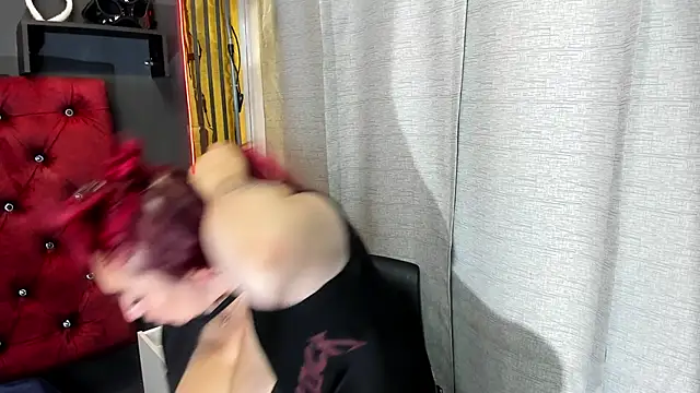 Sarah  Moonx online show from March 2026 07:24:02 PM