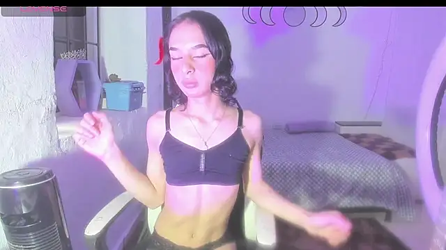 marianafoxx  online show from April 2026 09:06:02 PM