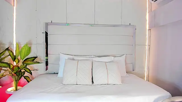 AitanaNoa online show from March 2026 08:02:02 PM