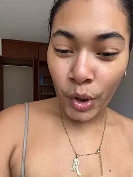 Sweetroseof online show from April 2026 05:13:02 PM