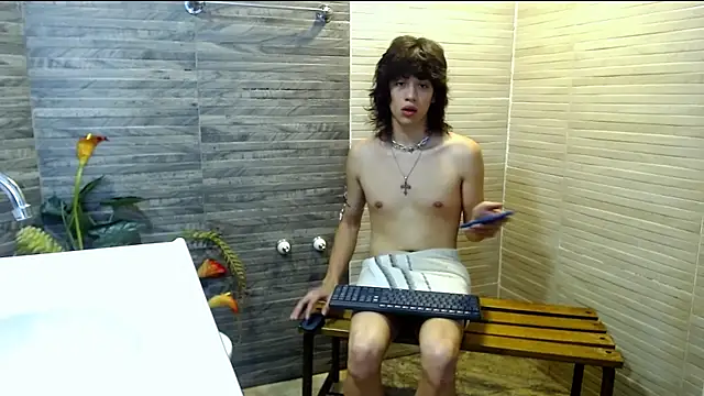Erick Ferrer online show from April 2026 11:18:01 PM