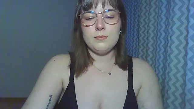 ClaraHard online show from June 2026 06:49:01 PM