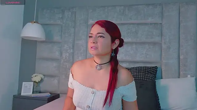 PaulaVegaa online show from April 2026 12:45:02 PM