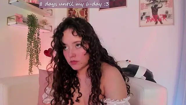 Snapshot of Ally_belle chatting on July 2026 10:40:02 PM Ally belle online show from July 2026 10:40:02 PM