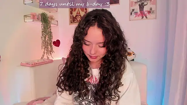 Snapshot of Ally_belle chatting on July 2026 10:30:02 PM Ally belle online show from July 2026 10:30:02 PM