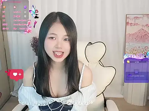 Noelle-2007 online show from March 2026 12:42:01 PM