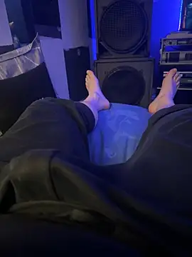 Snapshot of MatthewEmme2121 chatting on March 2026 03:18:01 PM MatthewEmme2121 online show from March 2026 03:18:01 PM