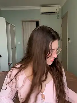 Snapshot of KristieKitty chatting on July 2026 09:05:01 AM KristieKitty online show from July 2026 09:05:01 AM