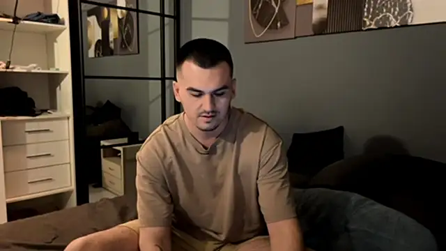 AlexRay22 online show from March 2026 08:37:01 PM