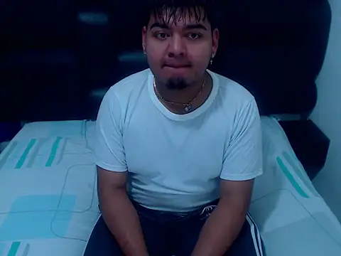 XNoahDeepThroatX online show from April 2026 01:51:02 PM