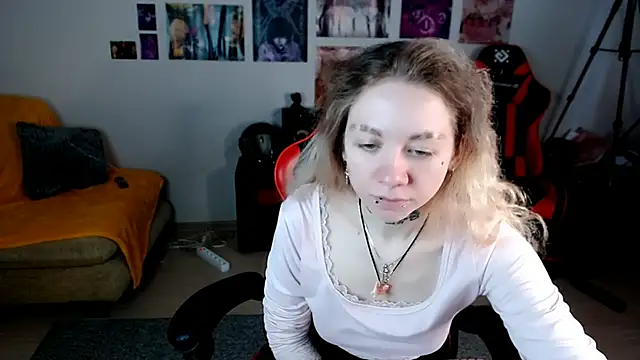 Nica Kawaii online show from March 2026 07:30:02 AM