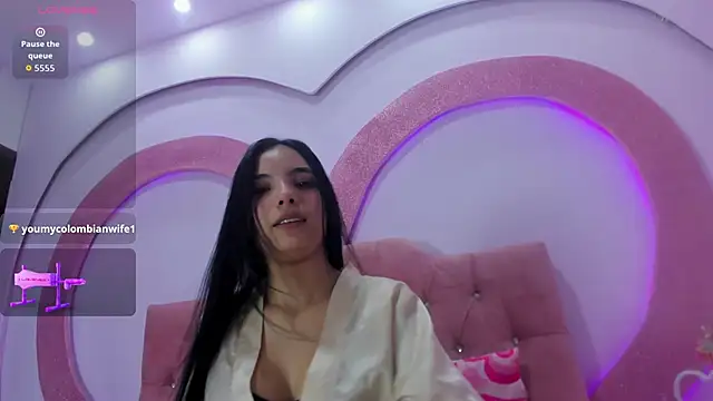 Snapshot of hilaryth_ chatting on March 2026 11:00:01 PM hilaryth online show from March 2026 11:00:01 PM