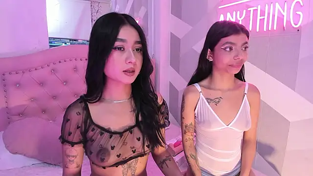 Snapshot of Amber_Harriis chatting on March 2026 04:34:02 PM Amber Harriis online show from March 2026 04:34:02 PM