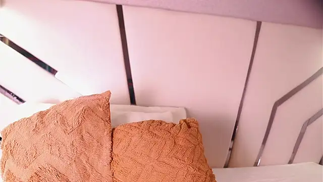 Kendall  evanss online show from July 2026 07:18:01 PM