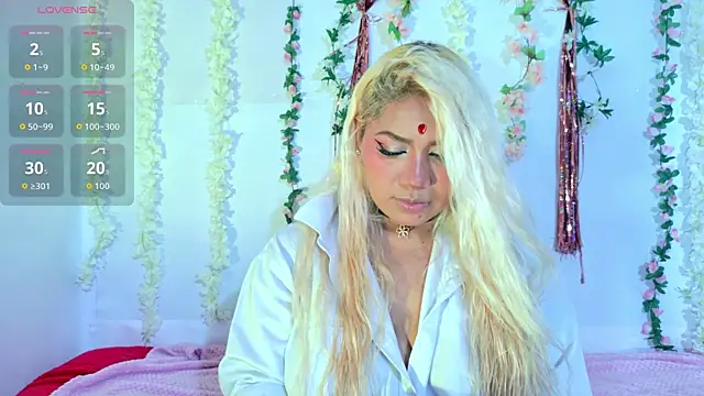 Snapshot of IvonnyBon_gh chatting on July 2026 03:55:01 AM IvonnyBon gh online show from July 2026 03:55:01 AM
